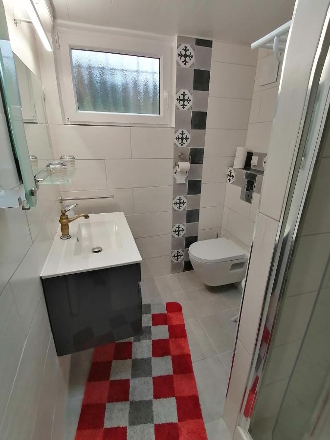 Chambres D'Hotes De L'Avison Bruyeres Екстериор снимка